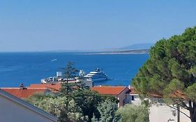 Seaview Apartment